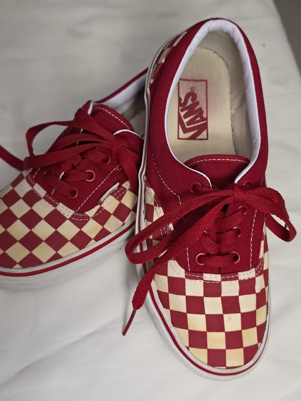 WOMEN'S SIZE 7 RED AND WHITE CHECKERED VANS